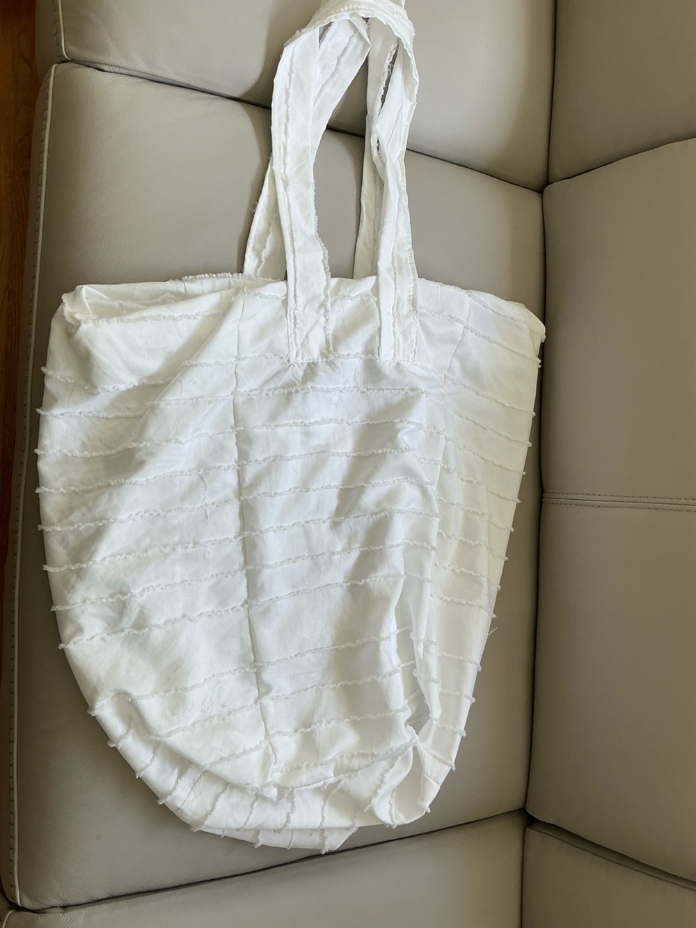 White Women's yoga Tote Bag - UGG